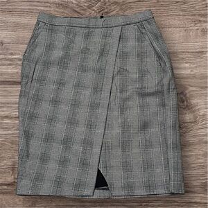 Banana Republic Pencil Plaid Print Mini Skirt Gray Size 2 NWT